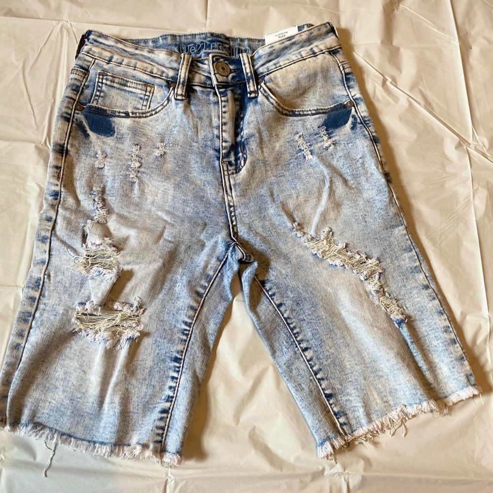 Rue 21 Men Jean shorts